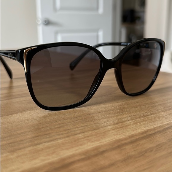 Prada Sunglasses - Picture 4 of 6